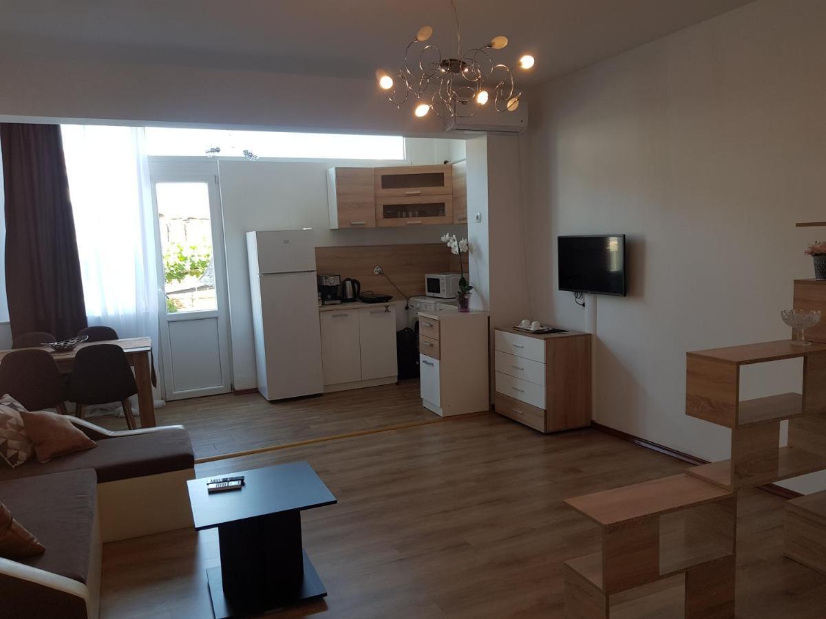 The Center Apartments Comfort Sandanski Esterno foto