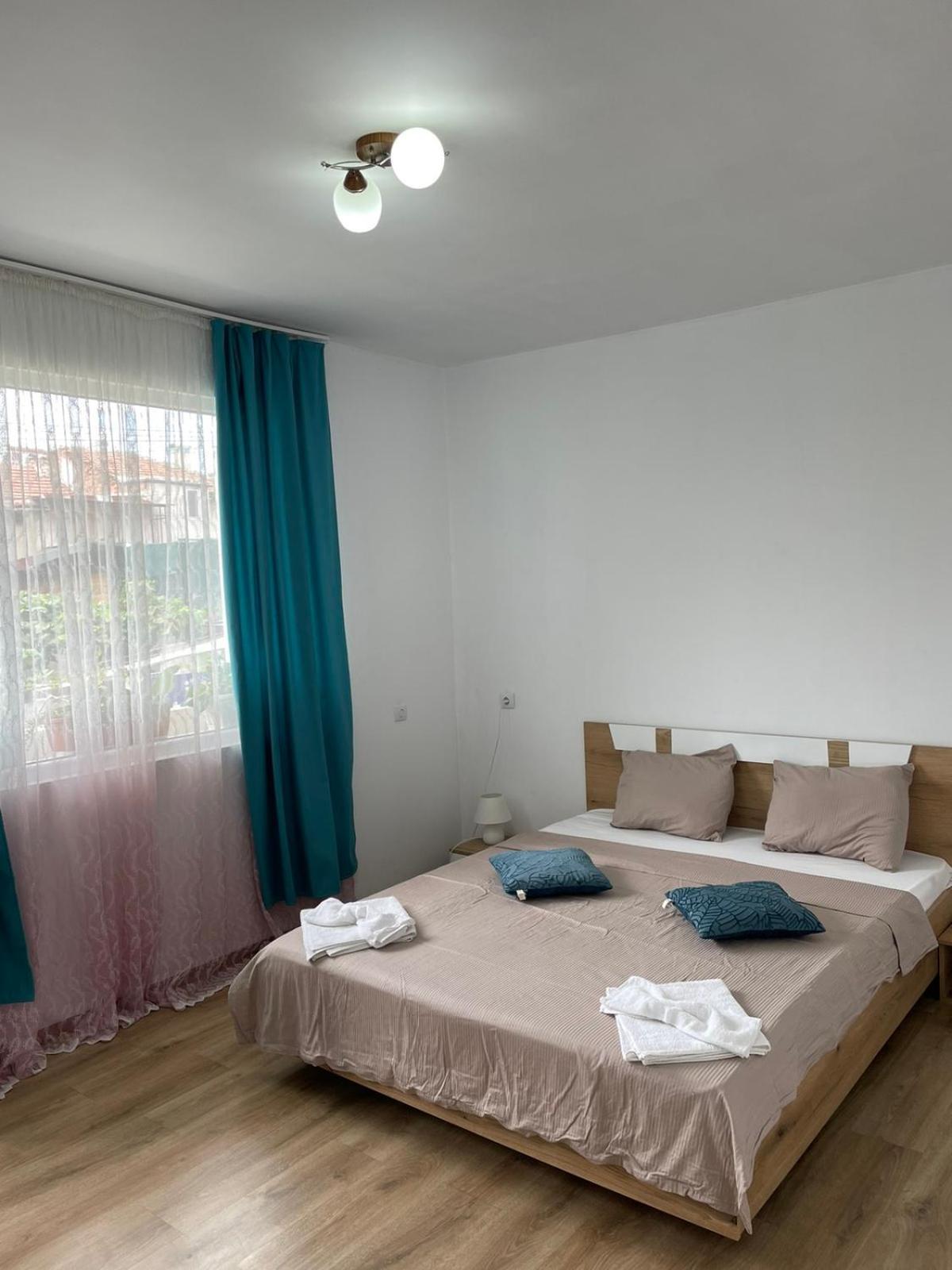 The Center Apartments Comfort Sandanski Esterno foto